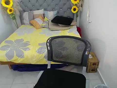 Snapshot of hotlesby_valery chatting on November 6, 11:55 am hotlesby valery online show from November 6, 11:55 am