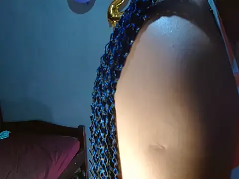 Snapshot of MelissaTommy chatting on October 10, 7:24 pm MelissaTommy online show from October 10, 7:24 pm