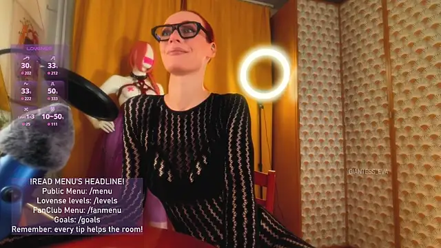 Snapshot of Giantess_Eva chatting on August 9, 9:53 pm Giantess Eva online show from August 9, 9:53 pm