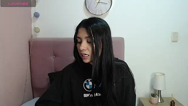 Snapshot of gabriela_paris chatting on November 20, 6:13 am gabriela paris online show from November 20, 6:13 am