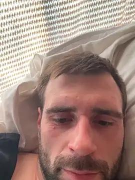 Snapshot of Majki94 chatting on April 6, 6:47 am Majki94 online show from April 6, 6:47 am