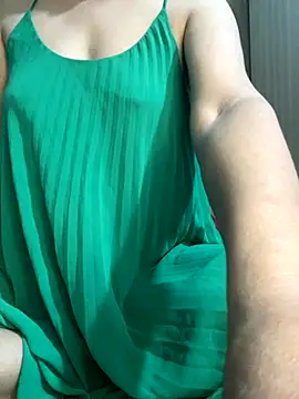 Snapshot of Min-sexy01 chatting on November 24, 1:55 pm Min-sexy01 online show from November 24, 1:55 pm