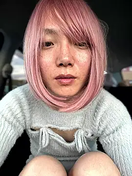 Snapshot of takusaki223 chatting on November 21, 6:34 am takusaki223 online show from November 21, 6:34 am