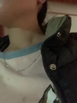 Halyy xx online show from March 18, 8:39 am