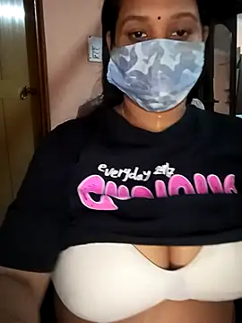 Snapshot of Sona_baby91 chatting on November 1, 11:34 am Sona baby91 online show from November 1, 11:34 am