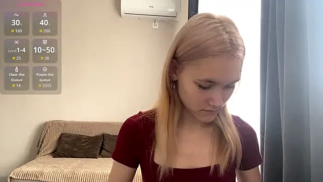 TwinedPeril online show from October 28, 7:12 am