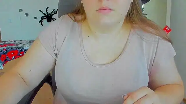 Snapshot of Liza-Mendez chatting on October 27, 6:06 am Liza-Mendez online show from October 27, 6:06 am