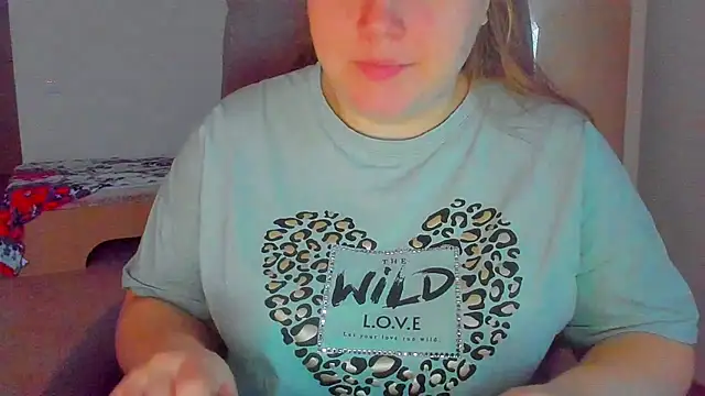 Snapshot of Liza-Mendez chatting on November 19, 6:13 am Liza-Mendez online show from November 19, 6:13 am