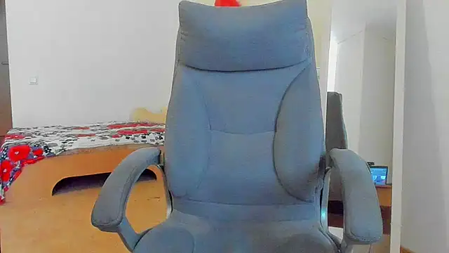 Snapshot of Liza-Mendez chatting on November 23, 6:13 am Liza-Mendez online show from November 23, 6:13 am