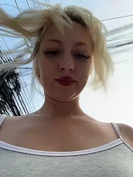 RonnieKiss online show from March 15, 10:54 am