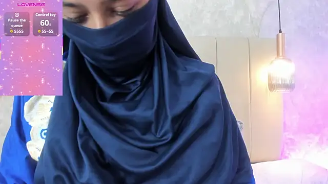 Snapshot of Daksha_a chatting on May 20, 6:47 pm Daksha a online show from May 20, 6:47 pm