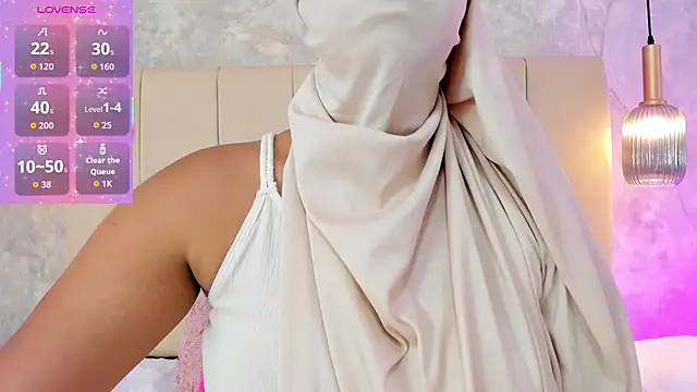 Snapshot of Daksha_a chatting on May 29, 6:39 pm Daksha a online show from May 29, 6:39 pm