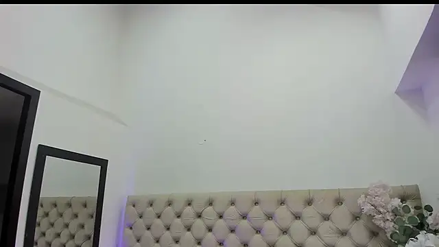 AnyaSosa  online show from October 16, 1:45 pm