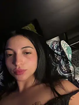 Snapshot of Oli_Mcneil chatting on December 23, 4:10 am Oli Mcneil online show from December 23, 4:10 am