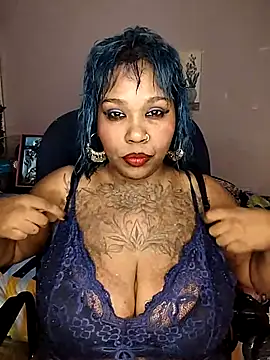 Javel123 online show from August 4, 10:40 am