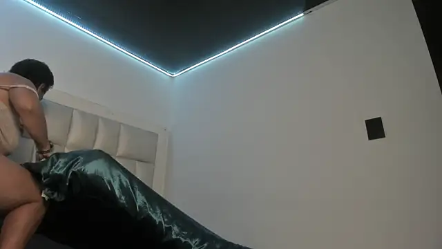 Snapshot of peyton__wat chatting on July 21, 11:56 am peyton wat online show from July 21, 11:56 am