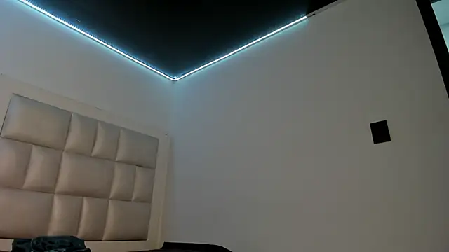 Snapshot of peyton__wat chatting on July 31, 12:04 pm peyton wat online show from July 31, 12:04 pm