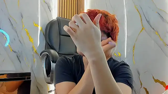 Snapshot of Marian_Cristal chatting on February 22, 3:29 am Marian Cristal online show from February 22, 3:29 am