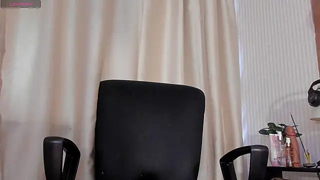 liam twiink online show from February 11, 7:08 pm