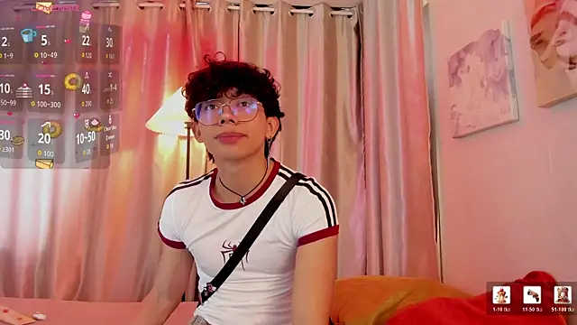 Snapshot of liam_twiink chatting on July 24, 7:12 pm liam twiink online show from July 24, 7:12 pm