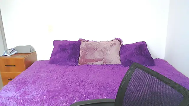 brendasantos 77 online show from October 20, 2:17 pm
