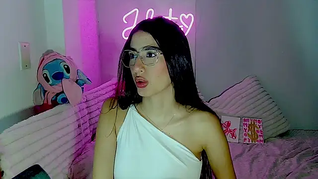 Snapshot of Julieta_Duque chatting on September 27, 3:55 am Julieta Duque online show from September 27, 3:55 am