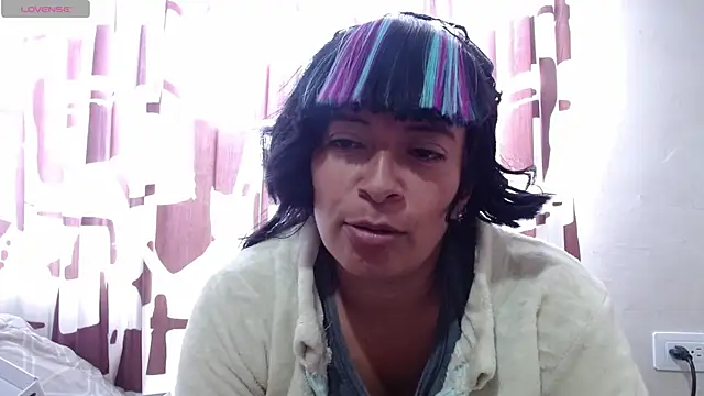 Acelinrose online show from July 30, 1:10 pm