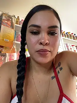 Snapshot of FOX_LATINA chatting on July 24, 10:19 pm FOX LATINA online show from July 24, 10:19 pm