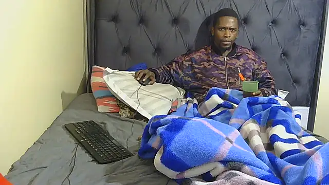 Snapshot of Dandelion_enigman chatting on July 1, 5:56 pm Dandelion enigman online show from July 1, 5:56 pm