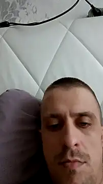 Snapshot of Adidas7217 chatting on November 20, 10:37 am Adidas7217 online show from November 20, 10:37 am