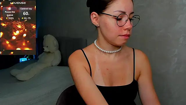 fun nd bun online show from June 27, 12:59 am