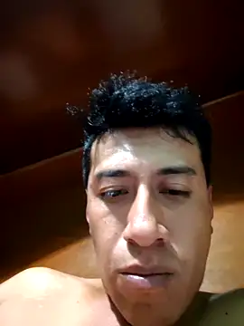 Snapshot of Carlos27hot chatting on October 16, 8:15 am Carlos27hot online show from October 16, 8:15 am