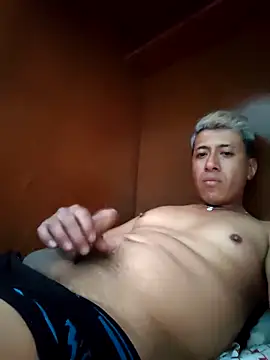 Carlos27hot online show from February 5, 10:14 pm