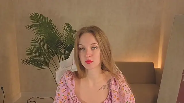 Snapshot of kianawhite chatting on October 21, 3:40 am kianawhite online show from October 21, 3:40 am