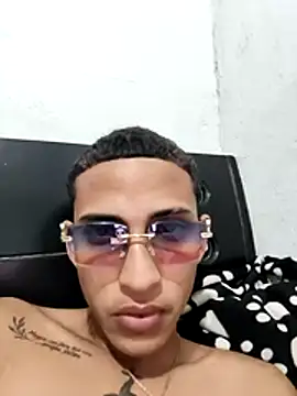 DEIV2  online show from February 19, 5:14 am