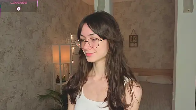 Snapshot of ReneeLippeatt chatting on October 25, 7:41 pm ReneeLippeatt online show from October 25, 7:41 pm