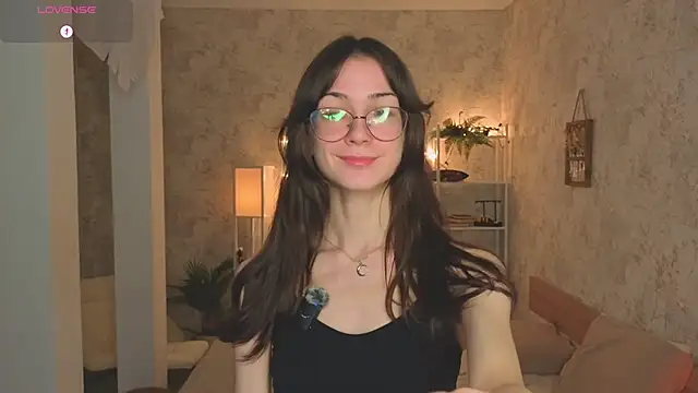 Snapshot of ReneeLippeatt chatting on November 5, 7:25 pm ReneeLippeatt online show from November 5, 7:25 pm