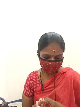 Snapshot of Tamil_Yalini12 chatting on November 28, 5:04 pm Tamil Yalini12 online show from November 28, 5:04 pm