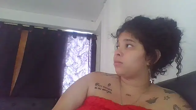 Snapshot of katalella_22hot chatting on May 12, 7:33 pm katalella 22hot online show from May 12, 7:33 pm