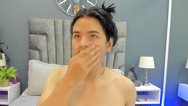 Angel Dustts online show from October 14, 9:04 pm