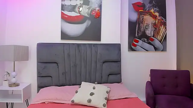 Angel Dustts online show from October 29, 7:37 pm