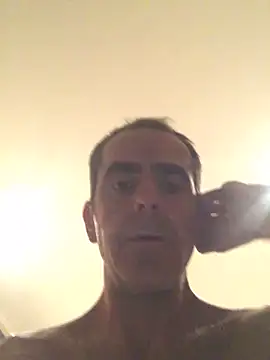 Snapshot of tiago1981pt chatting on October 28, 5:15 pm tiago1981pt online show from October 28, 5:15 pm