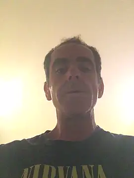 Snapshot of tiago1981pt chatting on November 19, 2:00 am tiago1981pt online show from November 19, 2:00 am