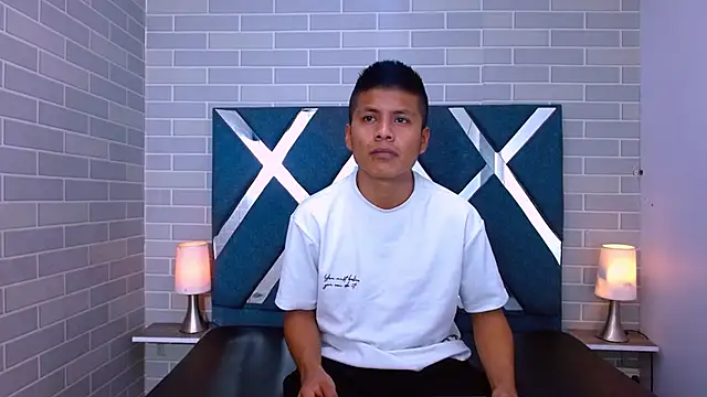 marcus hans  online show from November 7, 7:25 pm