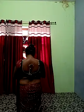 Snapshot of School_medam chatting on October 4, 9:07 am School medam online show from October 4, 9:07 am