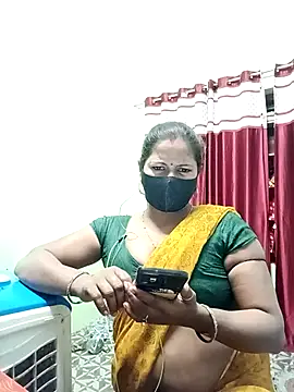 Snapshot of School_medam chatting on December 2, 3:40 pm School medam online show from December 2, 3:40 pm