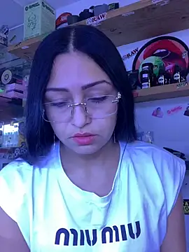 milk-love1226 online show from November 6, 10:32 pm