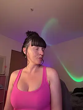 MaciiMayy online show from July 31, 9:36 pm