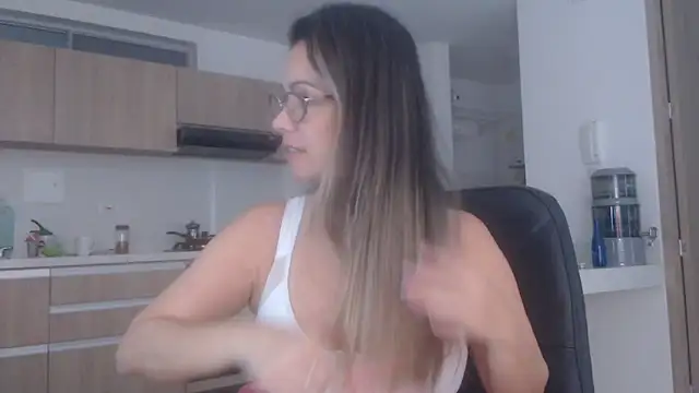 LovePaula online show from June 22, 12:35 pm