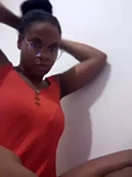 Snapshot of PrettahSantos chatting on November 21, 3:27 am PrettahSantos online show from November 21, 3:27 am